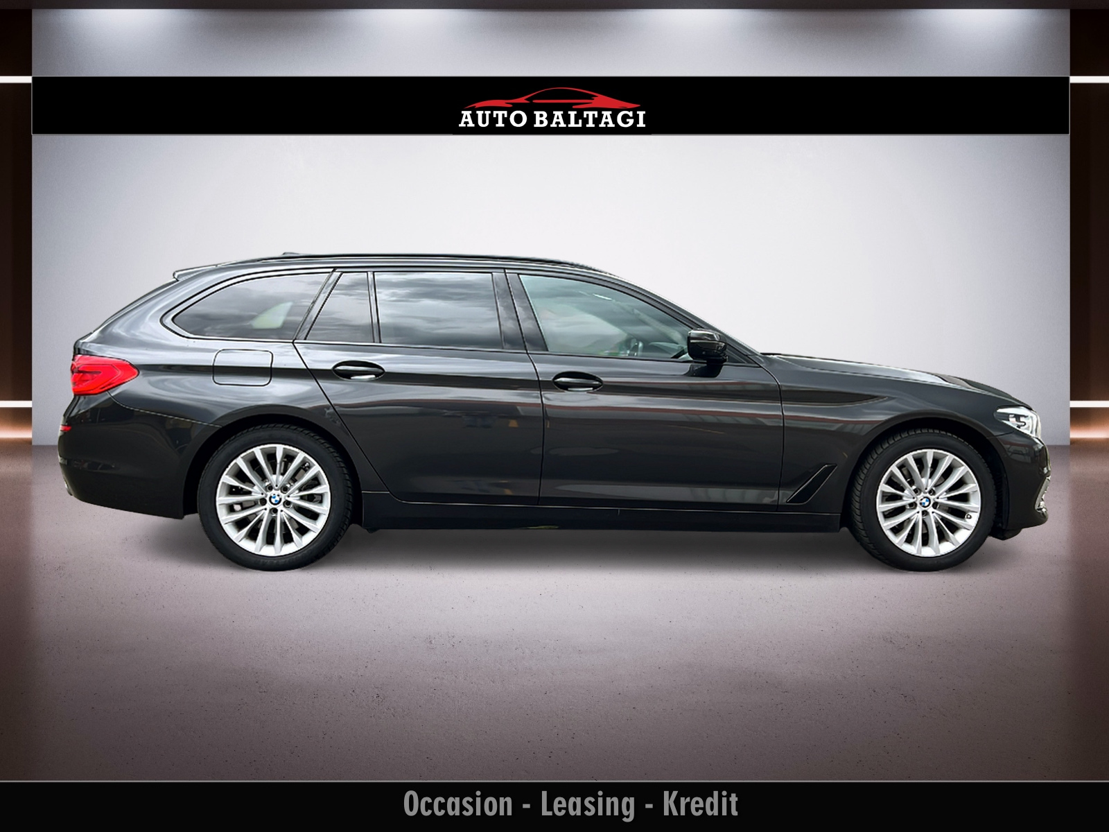 BMW 520d xDrive Touring Luxury Line Steptronic-image-1