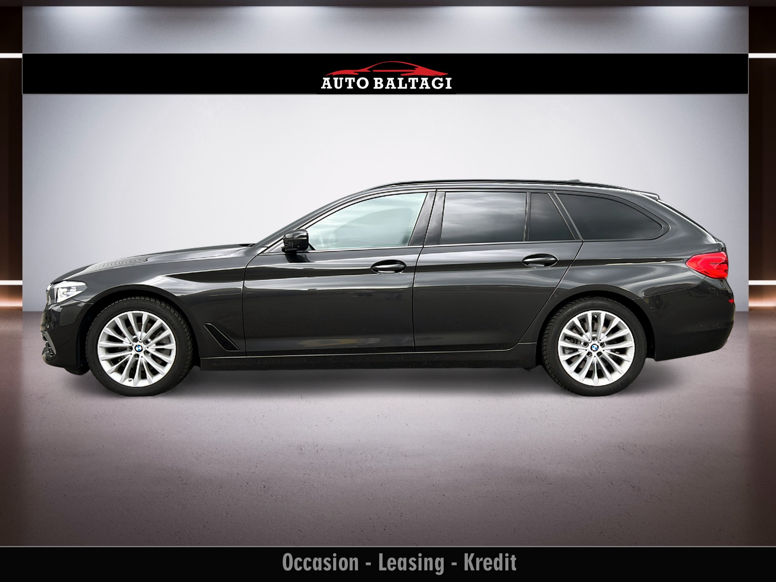 BMW 520d xDrive Touring Luxury Line Steptronic-image-5