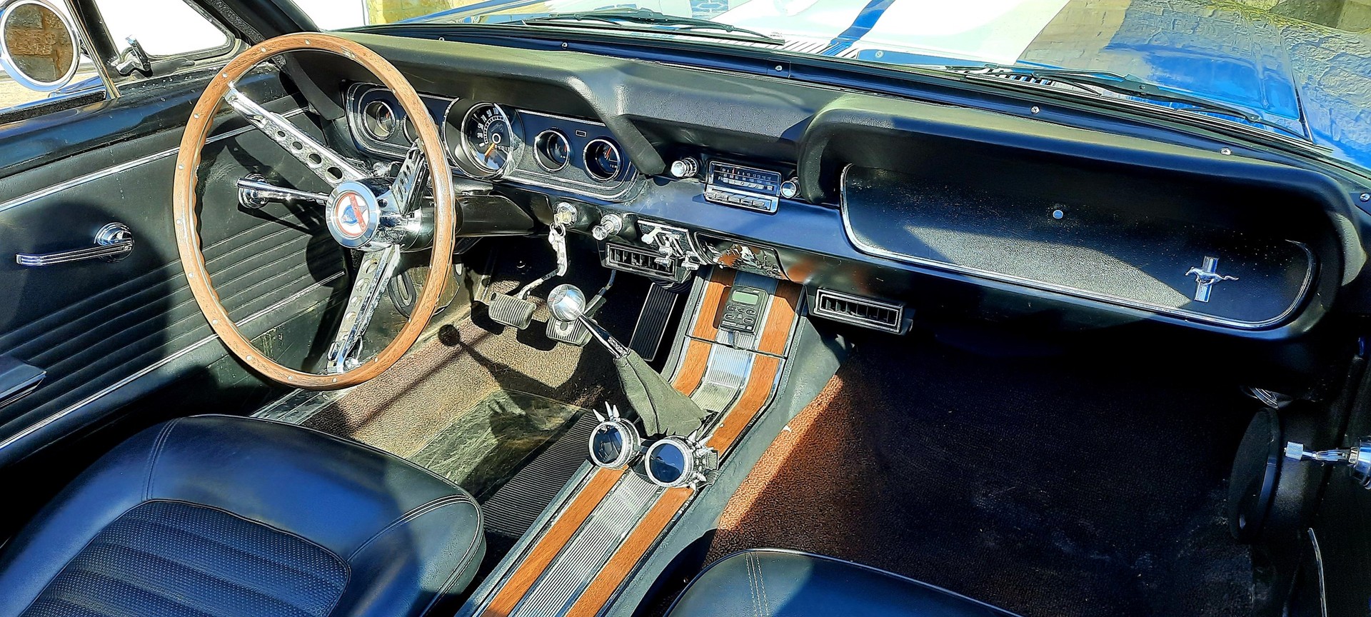 FORD MUSTANG Shelby 350 GT V8 390CV-image-3