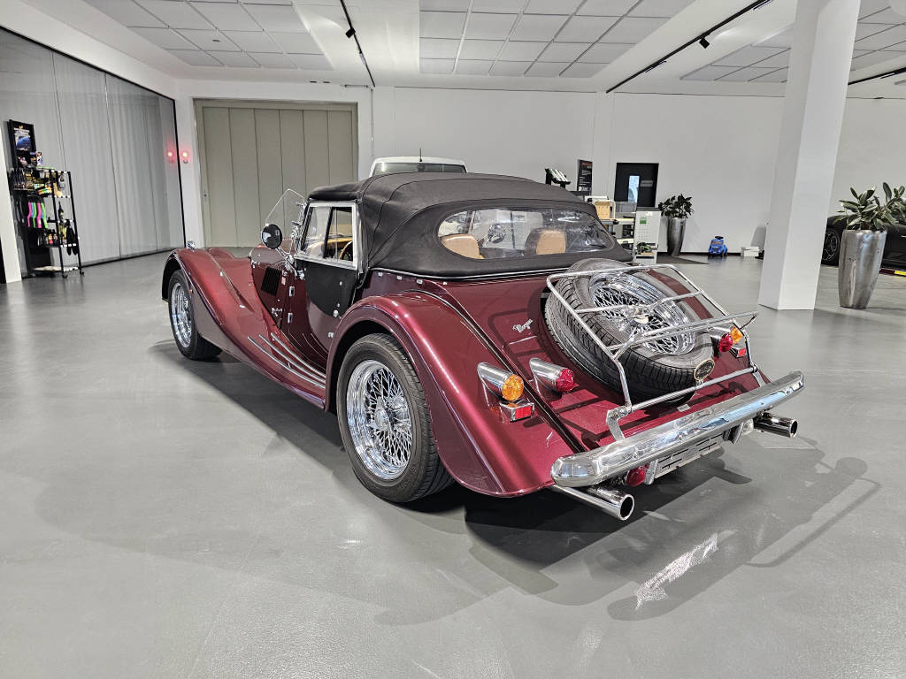 MORGAN Plus 8 R-image-2