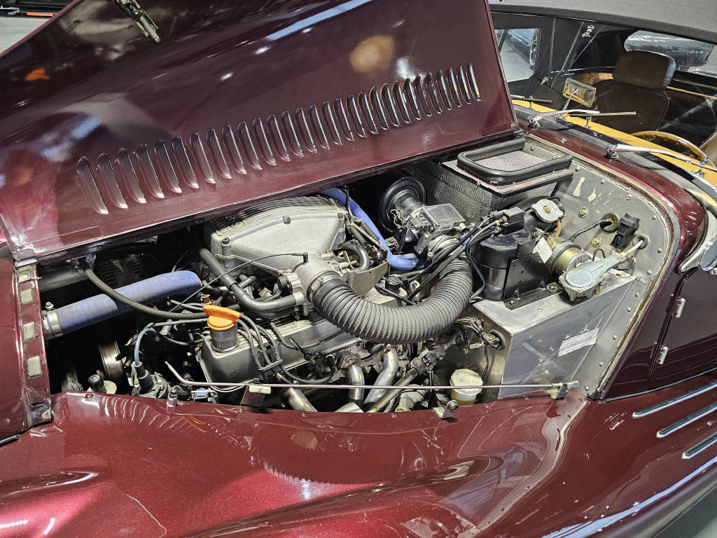 MORGAN Plus 8 R-image-10