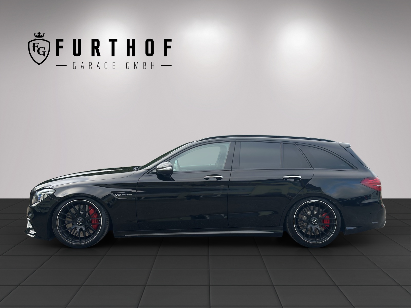 MERCEDES-BENZ C 63 S AMG Performance-showroom-element-2