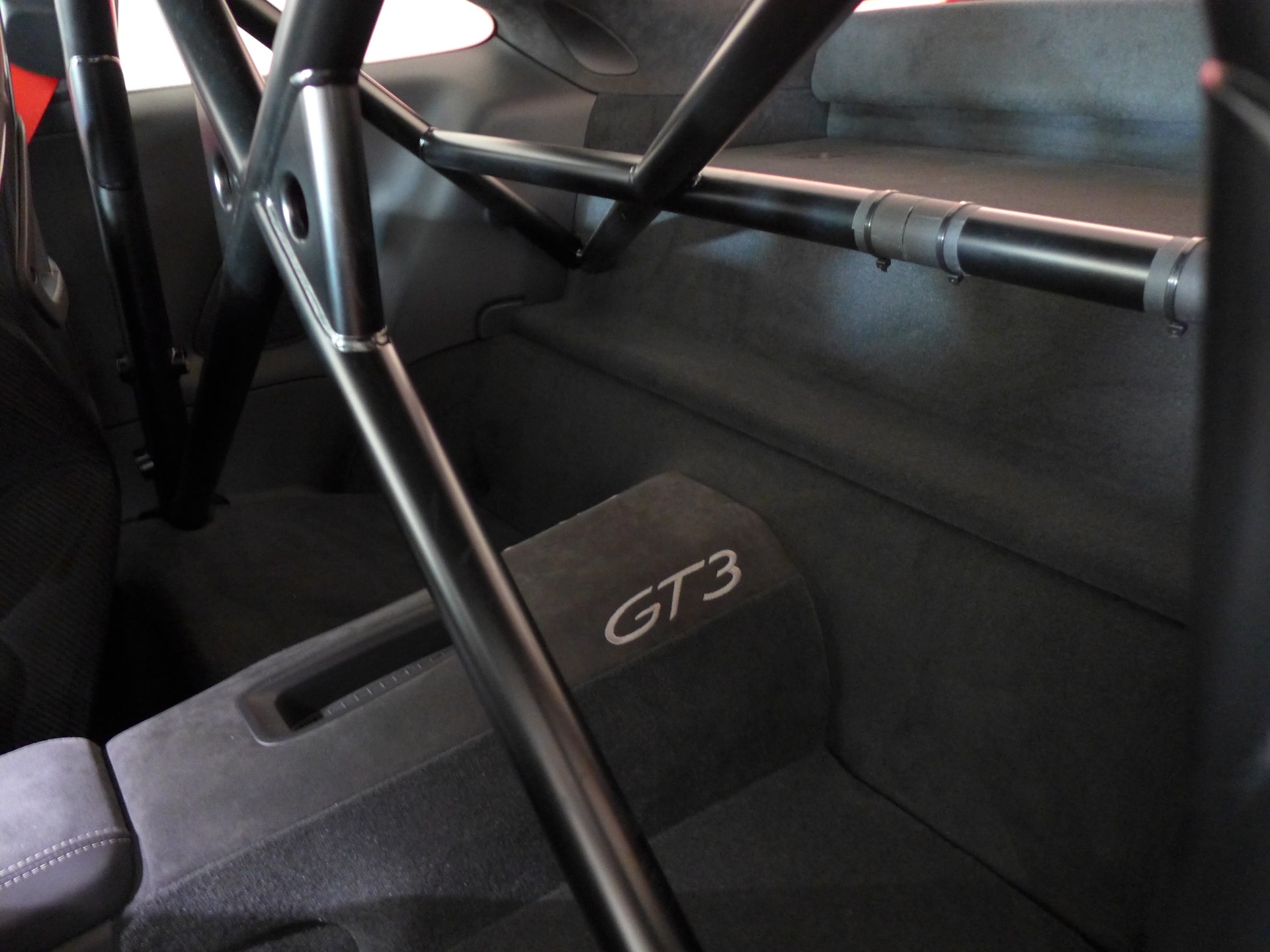 PORSCHE 911 GT3-image-10