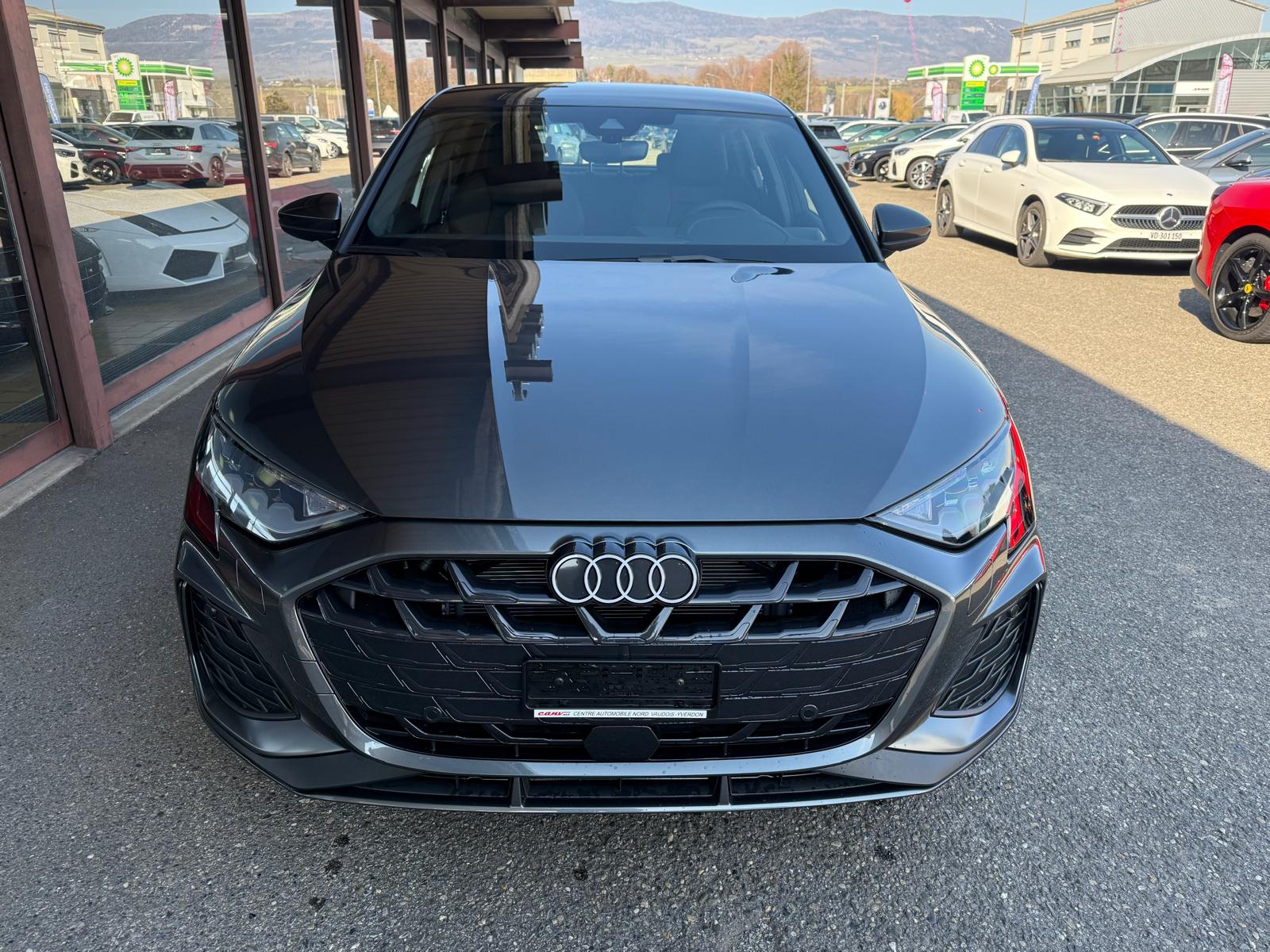 AUDI A3 Sportback 35 TFSI S line S-tronic-image-2