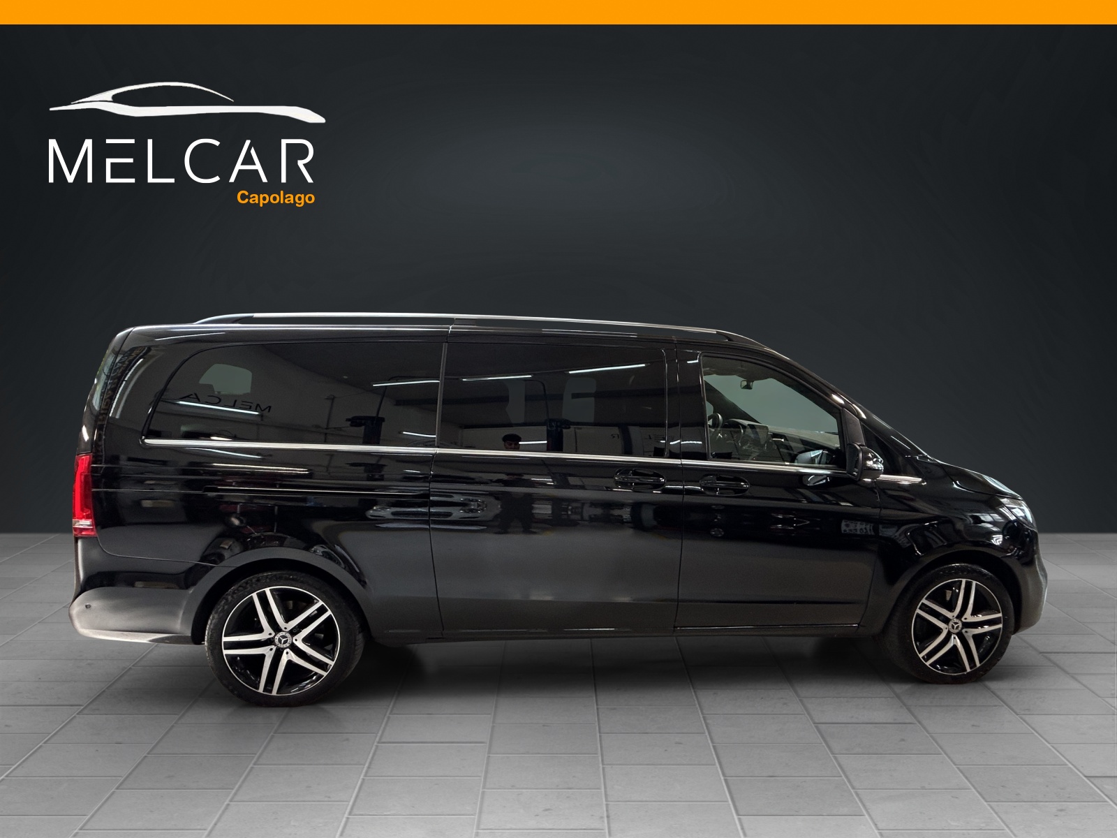 MERCEDES-BENZ V 300 d extralang Swiss Edition 4Matic 9G-Tronic-image-5