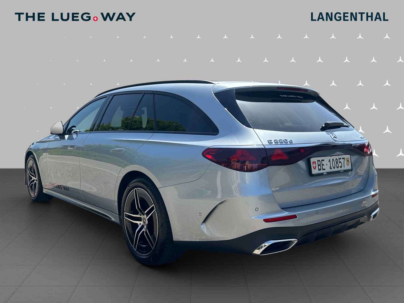 MERCEDES-BENZ E 220 d T 4Matic 9G-Tronic-image-4