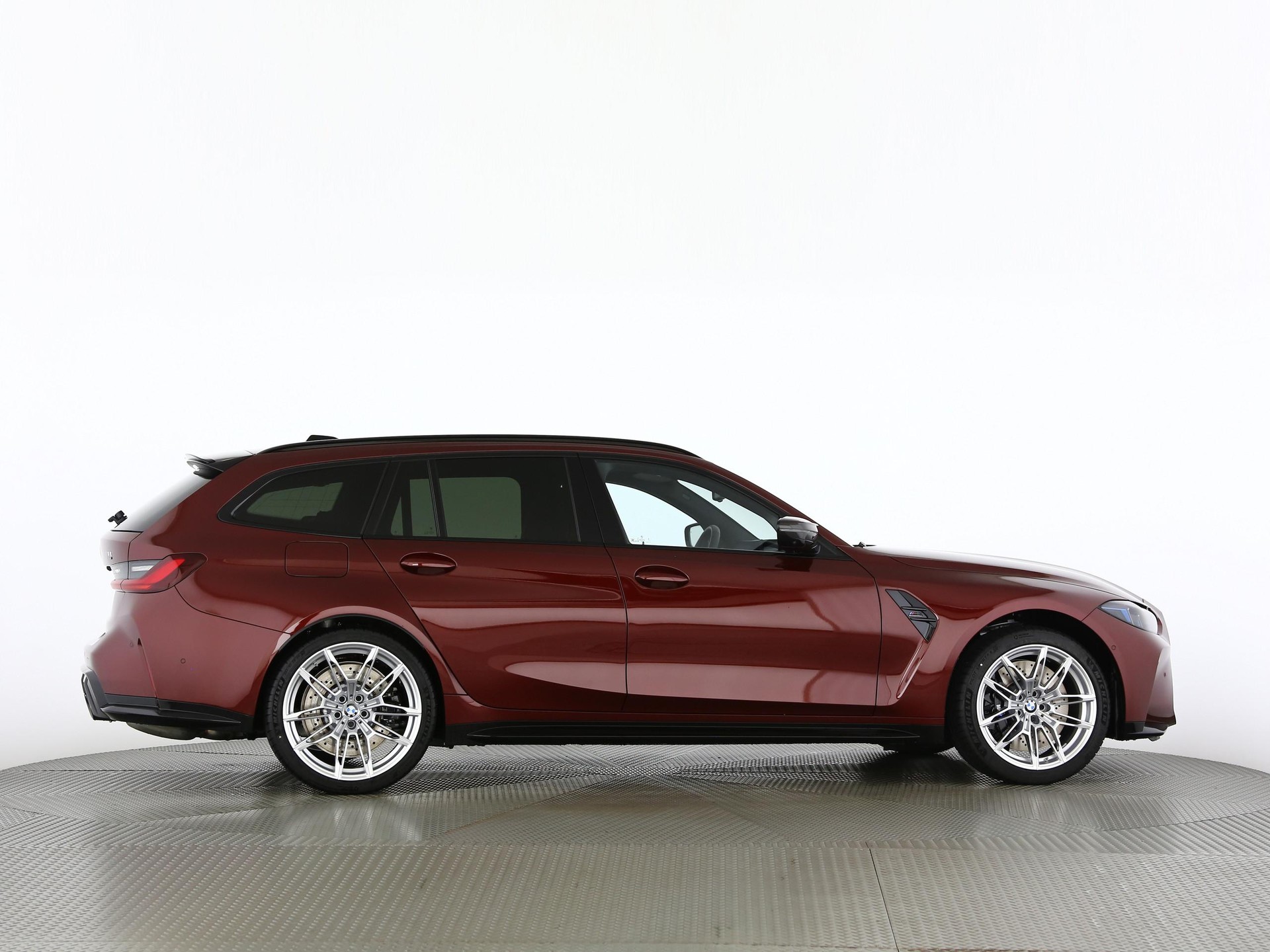 BMW M3 Competition xDrive Touring-image-22