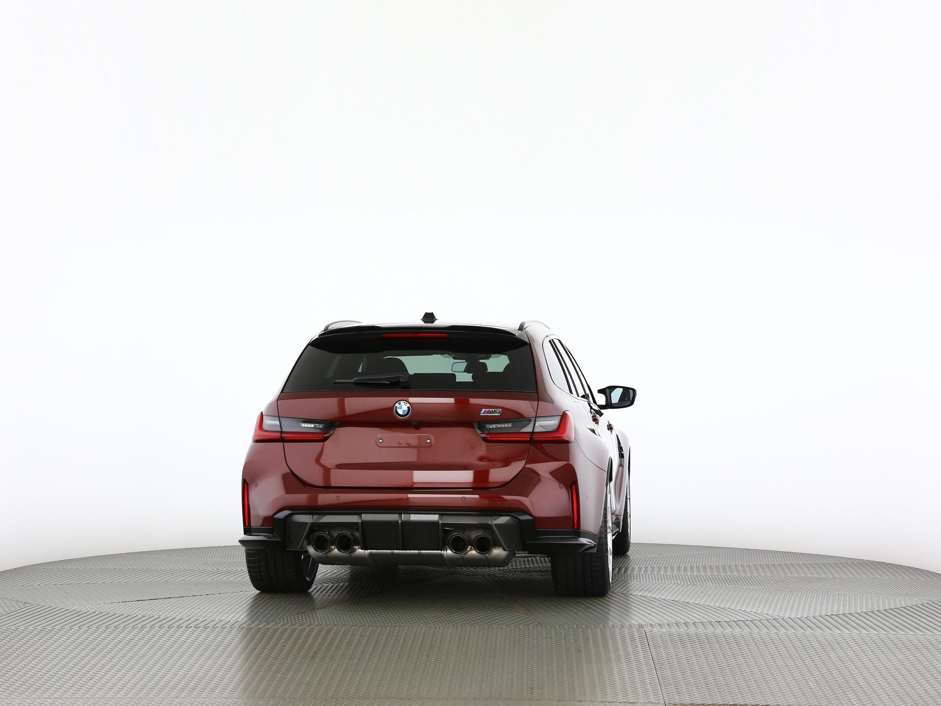 BMW M3 Competition xDrive Touring-image-17