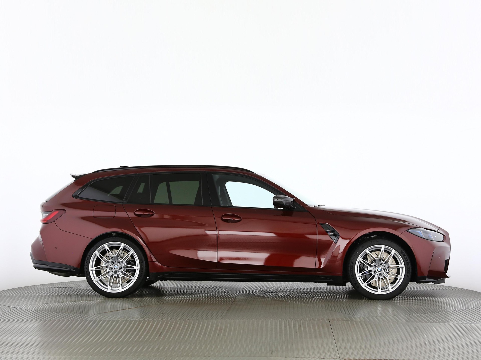 BMW M3 Competition xDrive Touring-image-23
