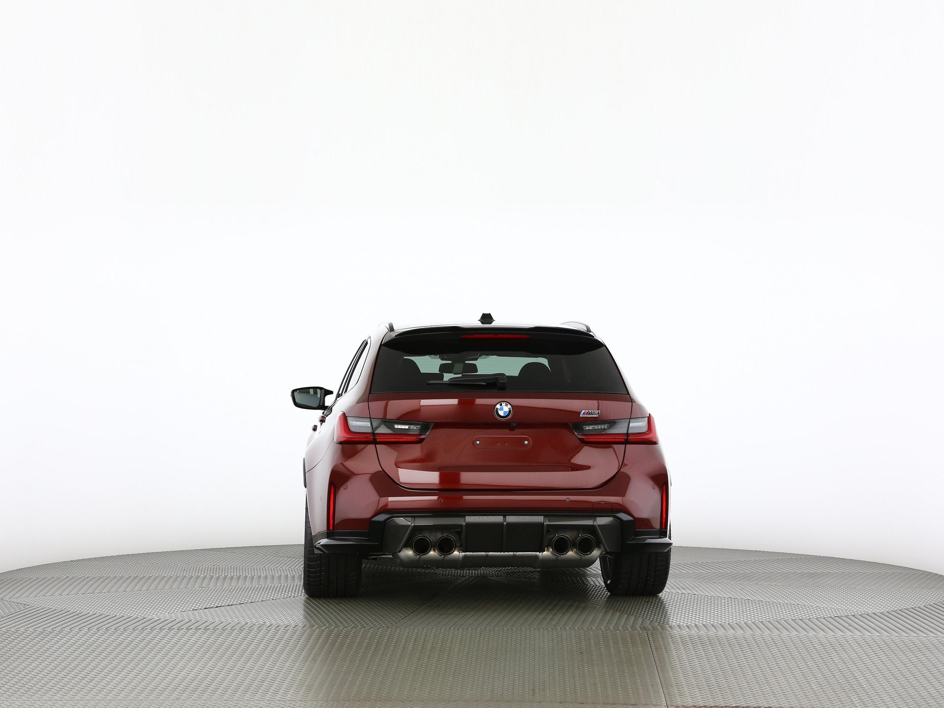 BMW M3 Competition xDrive Touring-image-16