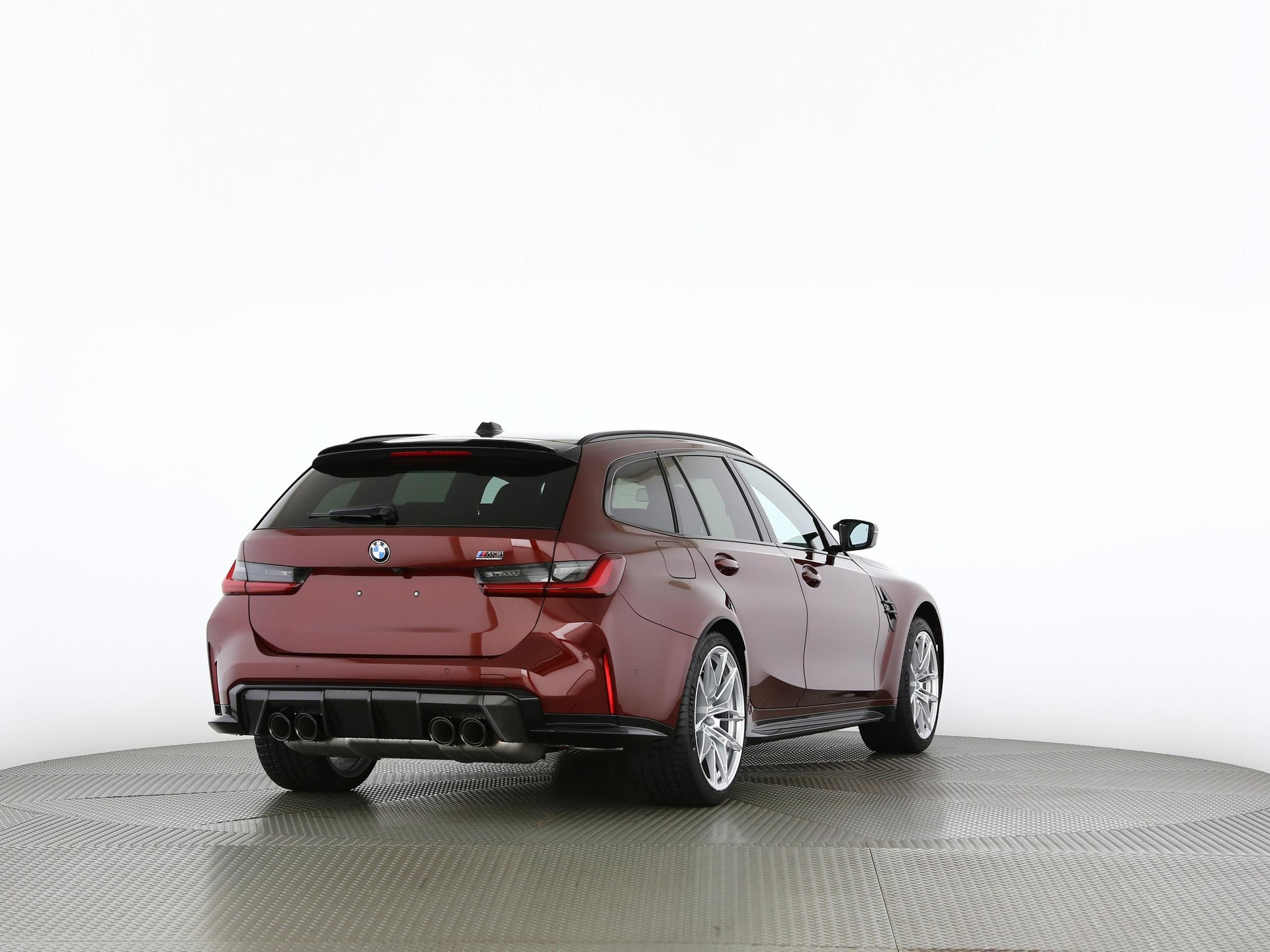 BMW M3 Competition xDrive Touring-image-18