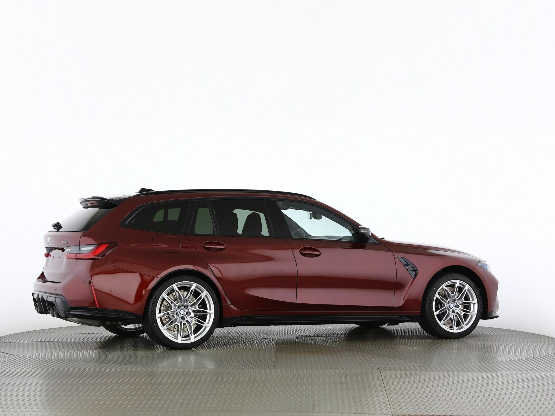BMW M3 Competition xDrive Touring-image-21