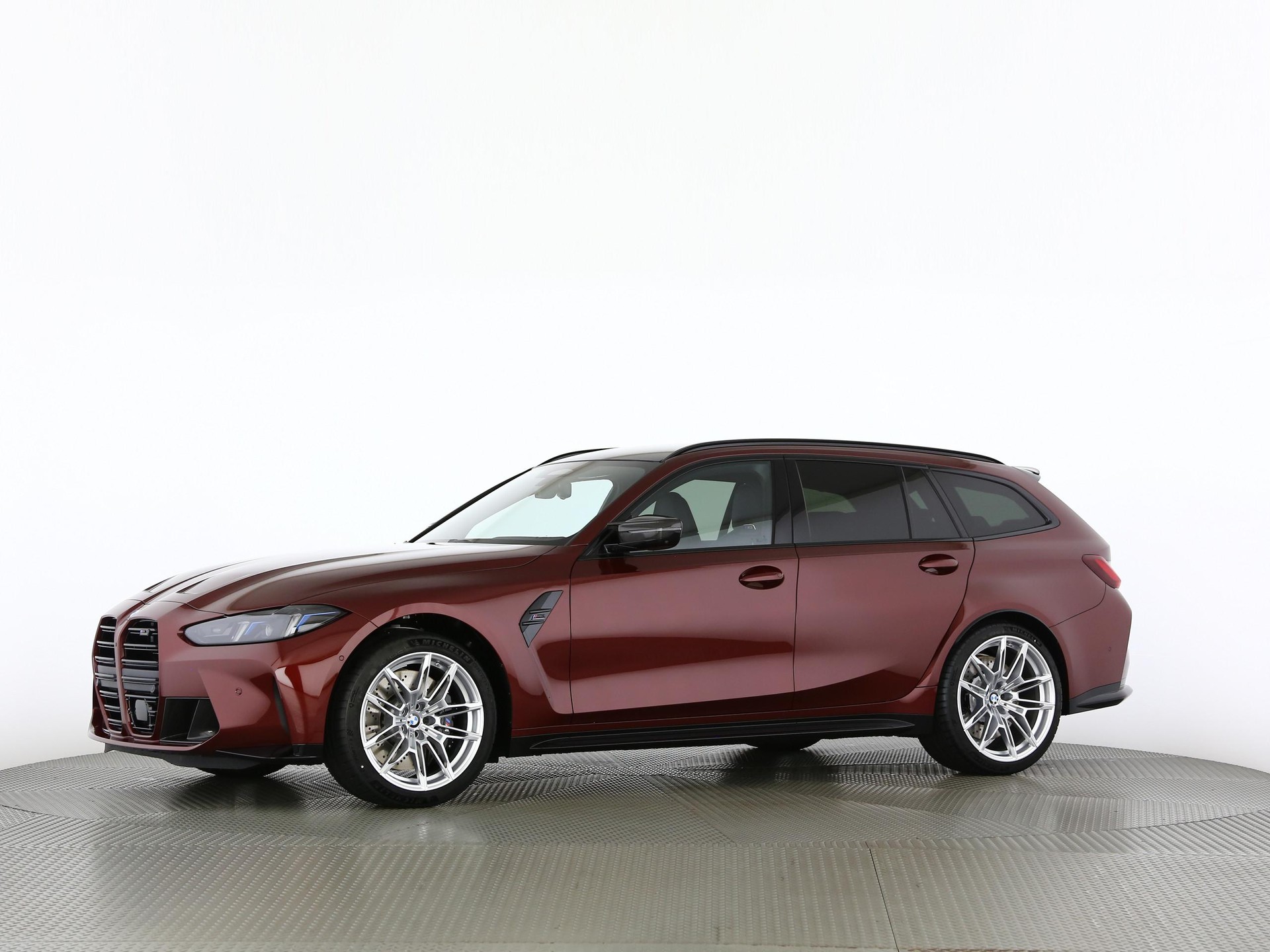 BMW M3 Competition xDrive Touring-image-9