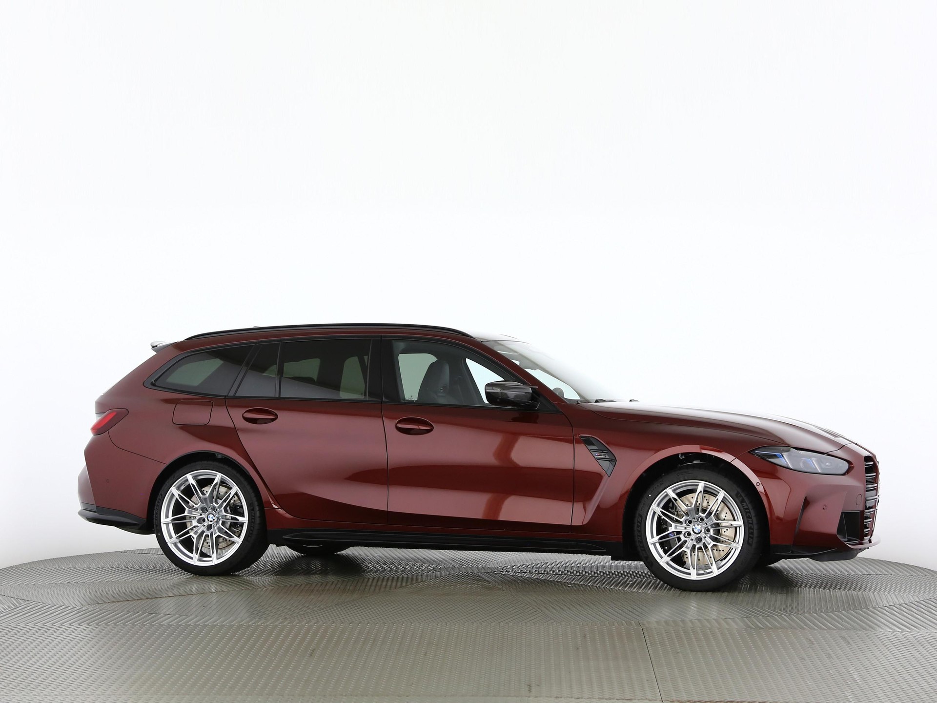 BMW M3 Competition xDrive Touring-image-24