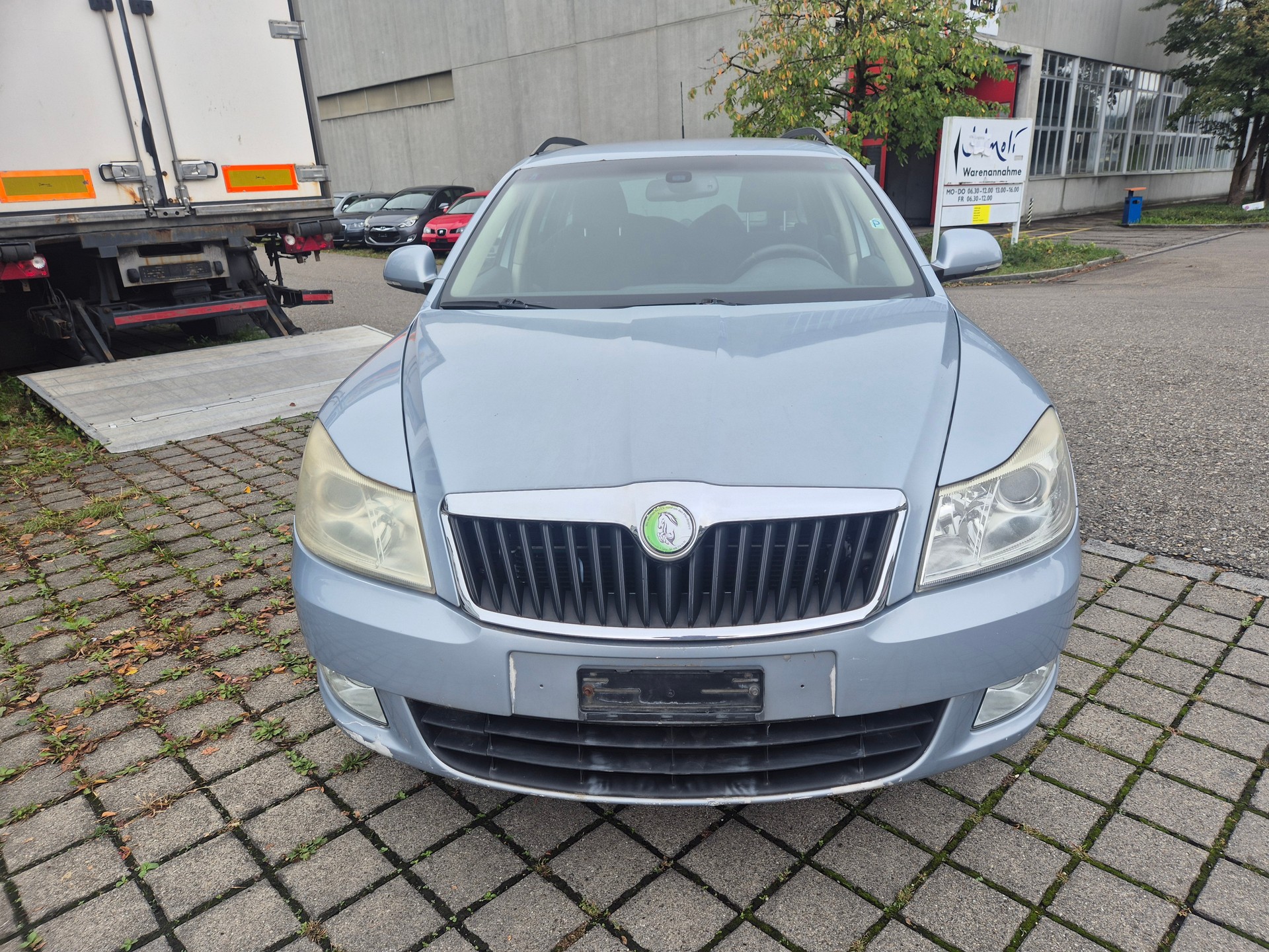 SKODA Octavia Combi 1.8 TSI Adventure 4x4-image-0