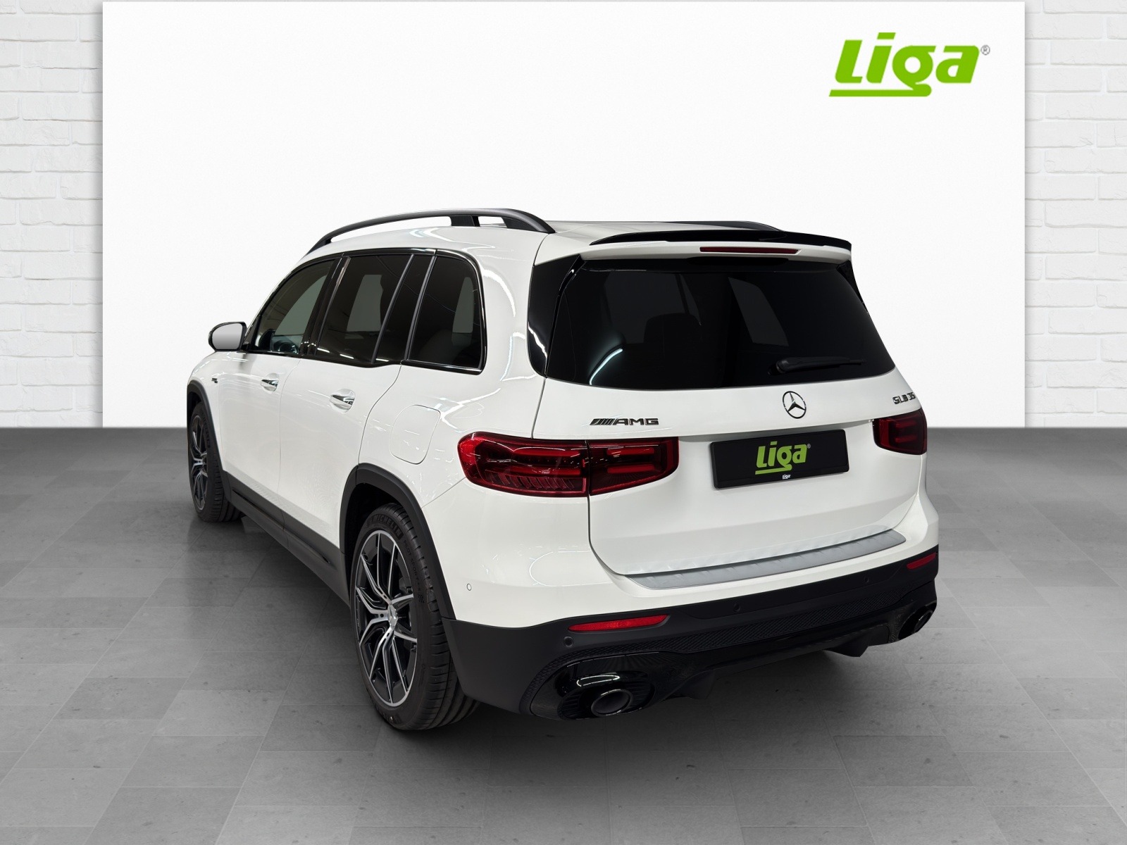 MERCEDES-BENZ GLB 35 AMG 4Matic-image-3