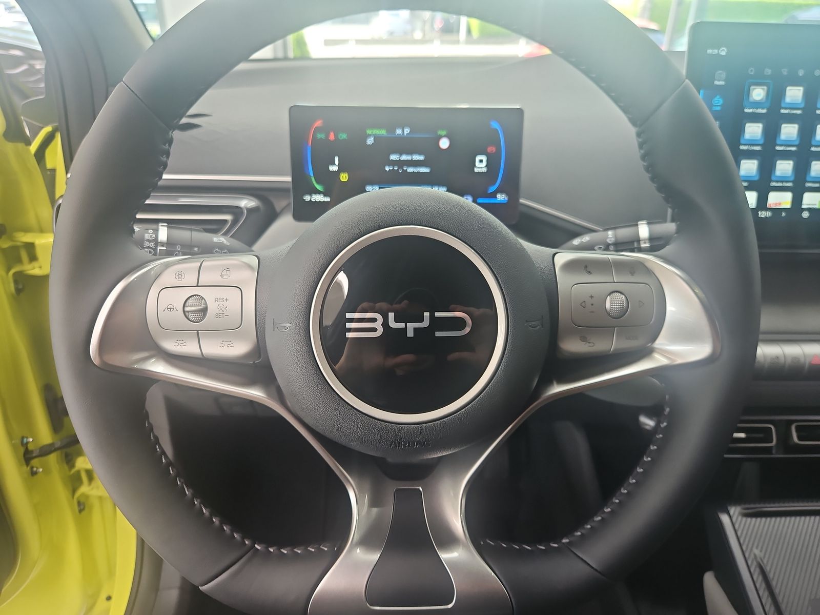 BYD Dolphin Surf 43 kWh Boost-image-8