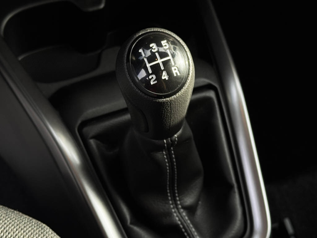 SUZUKI Swift 1.2 Compact Top Hybrid 4x4-image-18