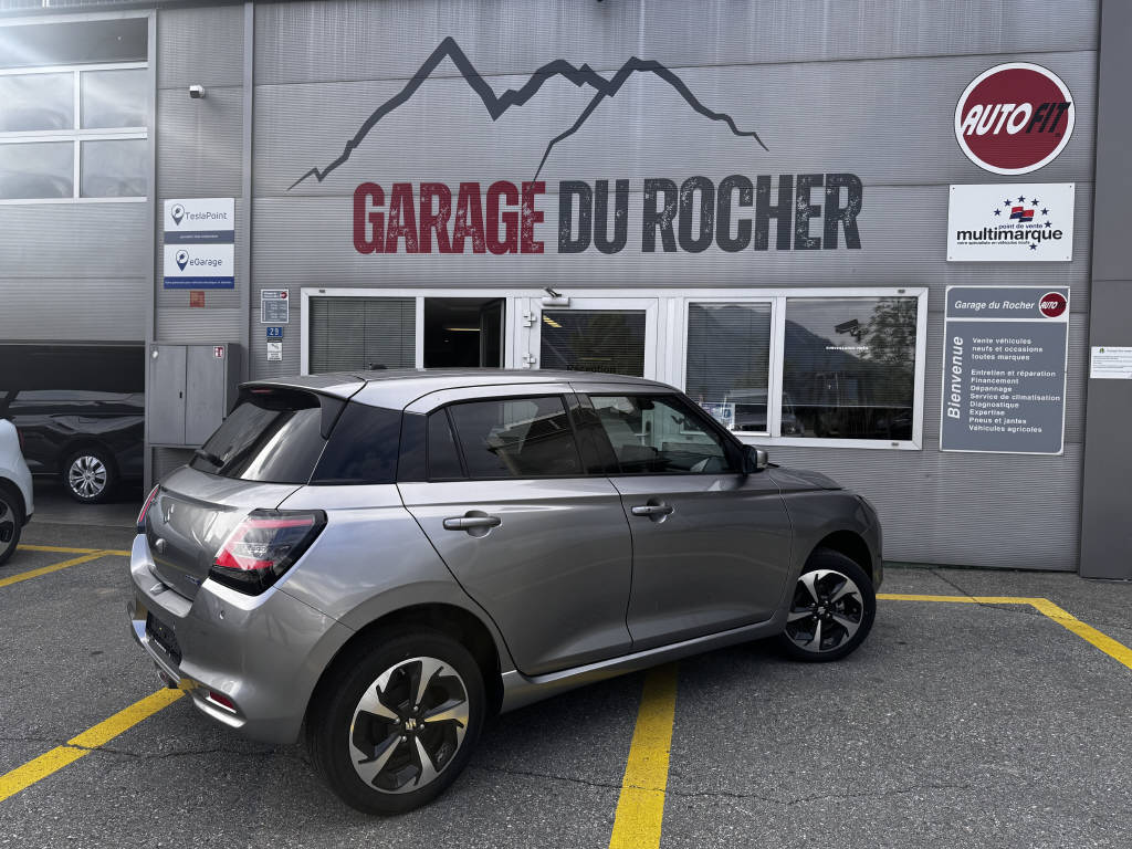 SUZUKI Swift 1.2 Compact Top Hybrid 4x4-image-2