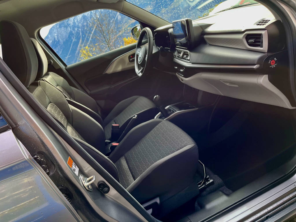 SUZUKI Swift 1.2 Compact Top Hybrid 4x4-image-11