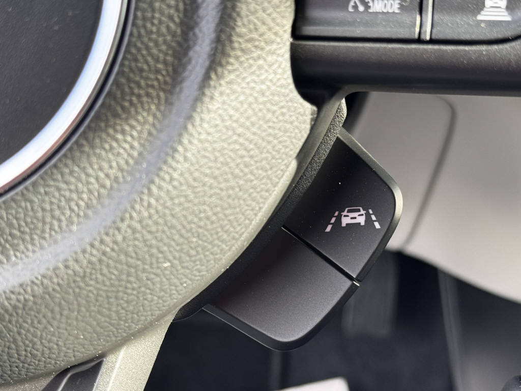 SUZUKI Swift 1.2 Compact Top Hybrid 4x4-image-16