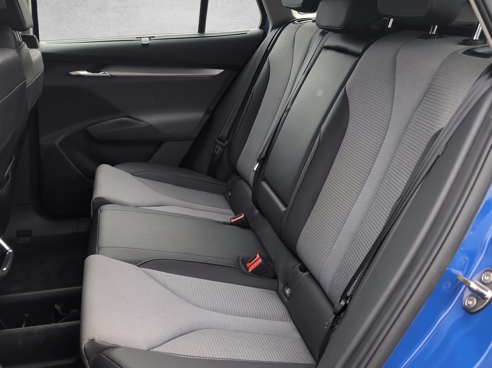 SKODA Enyaq iV 80x-image-9