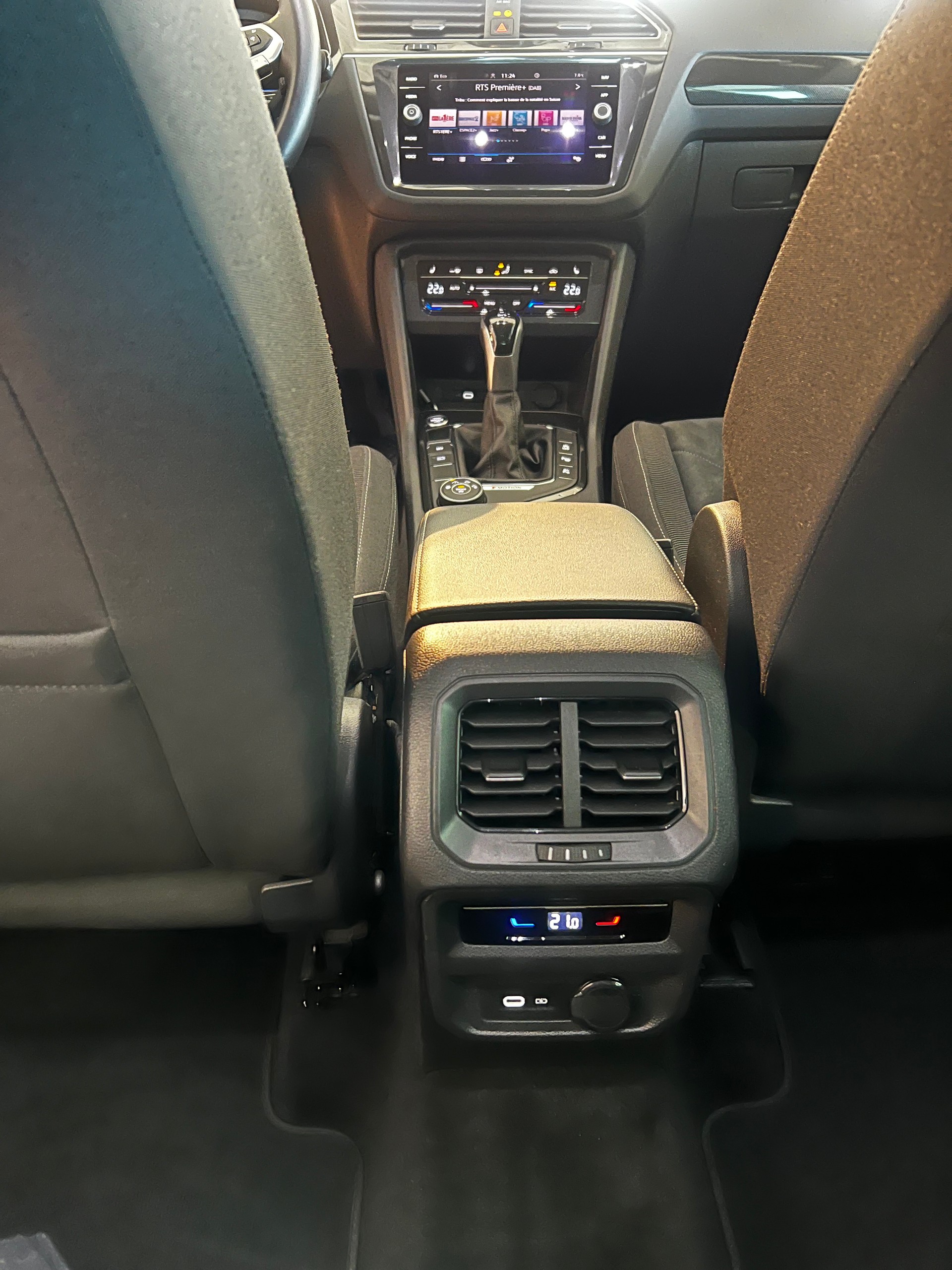 VW Tiguan 2.0TSI Life 4M-image-8