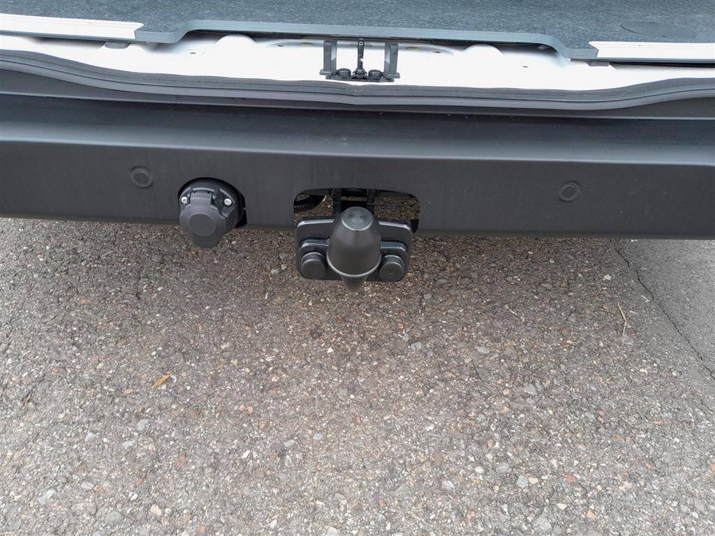 VW Transporter 2.0 TDI Automat-image-12