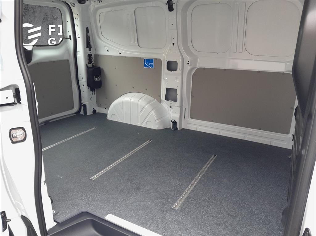 VW Transporter 2.0 TDI Automat-image-7