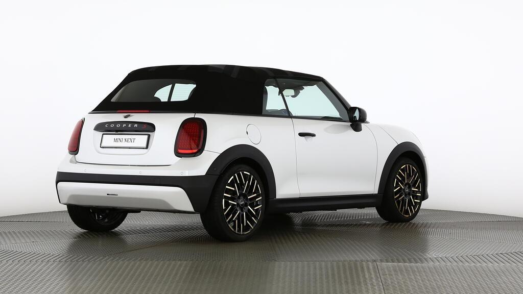 MINI Cooper S Cabrio-image-4