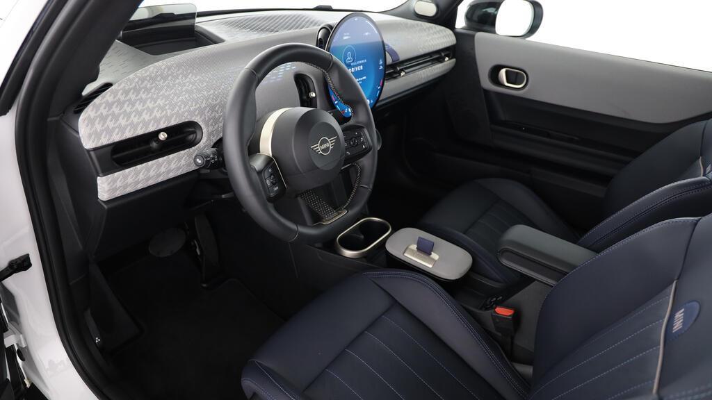 MINI Cooper S Cabrio-image-16