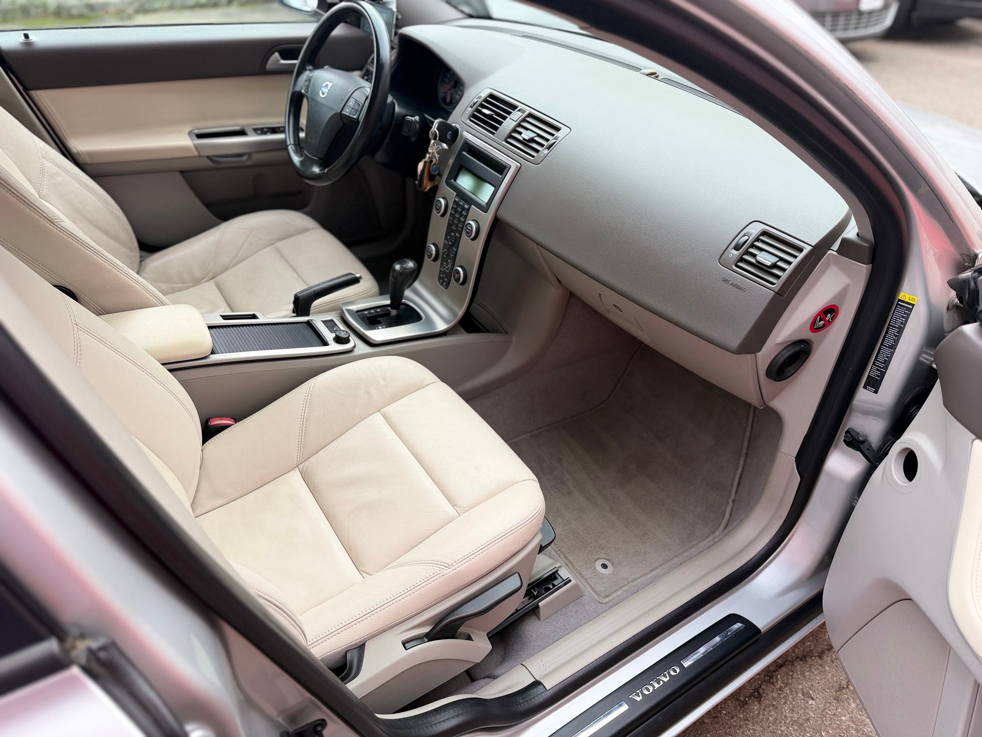 VOLVO S40 T5 AWD Kinetic Geartronic-image-9