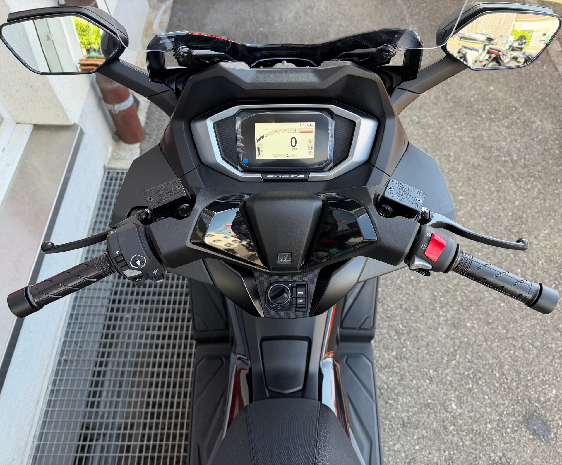 HONDA Forza 350 Smart Top Box 2026-image-8