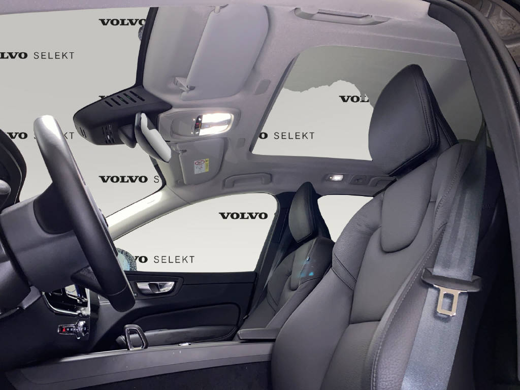VOLVO XC60 2.0 T6 TE Plus Dark eAWD-image-6
