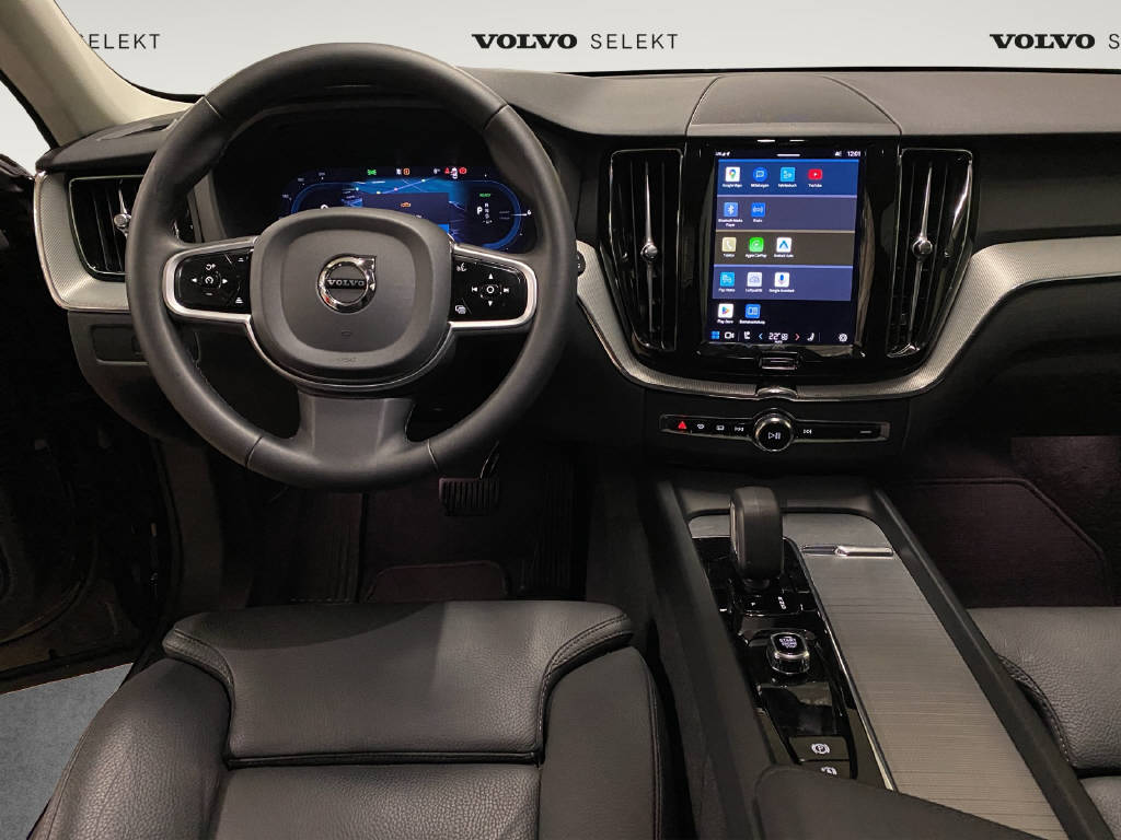 VOLVO XC60 2.0 T6 TE Plus Dark eAWD-image-9
