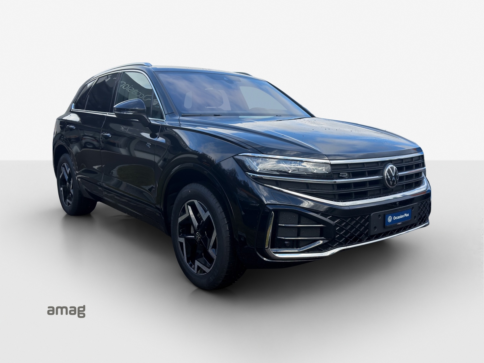 VW Touareg 3.0 TDI R-Line Tiptronic-image-5