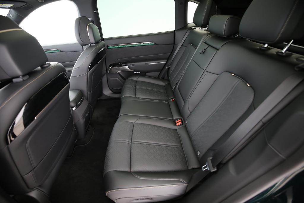 ZEEKR 7X Privilege AWD-image-8