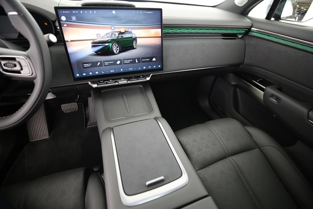 ZEEKR 7X Privilege AWD-image-16