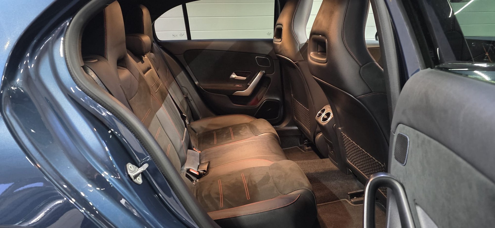MERCEDES-BENZ A 250 4Matic AMG Line 4Matic 7G-DCT *CH FAHRZEUG*-image-25