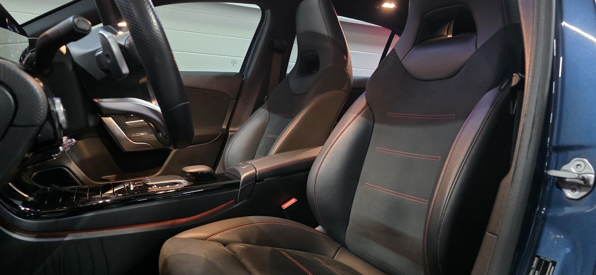 MERCEDES-BENZ A 250 4Matic AMG Line 4Matic 7G-DCT *CH FAHRZEUG*-image-9