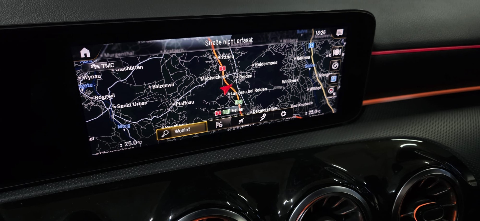 MERCEDES-BENZ A 250 4Matic AMG Line 4Matic 7G-DCT *CH FAHRZEUG*-image-18