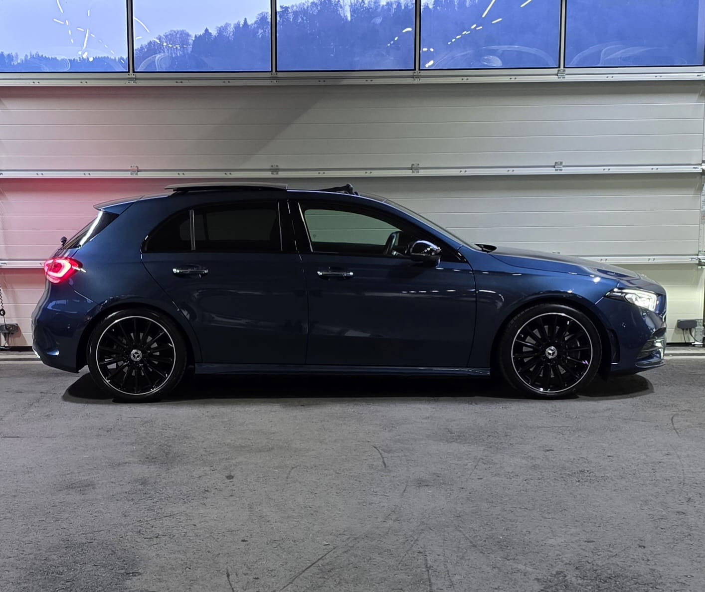 MERCEDES-BENZ A 250 4Matic AMG Line 4Matic 7G-DCT *CH FAHRZEUG*-image-5