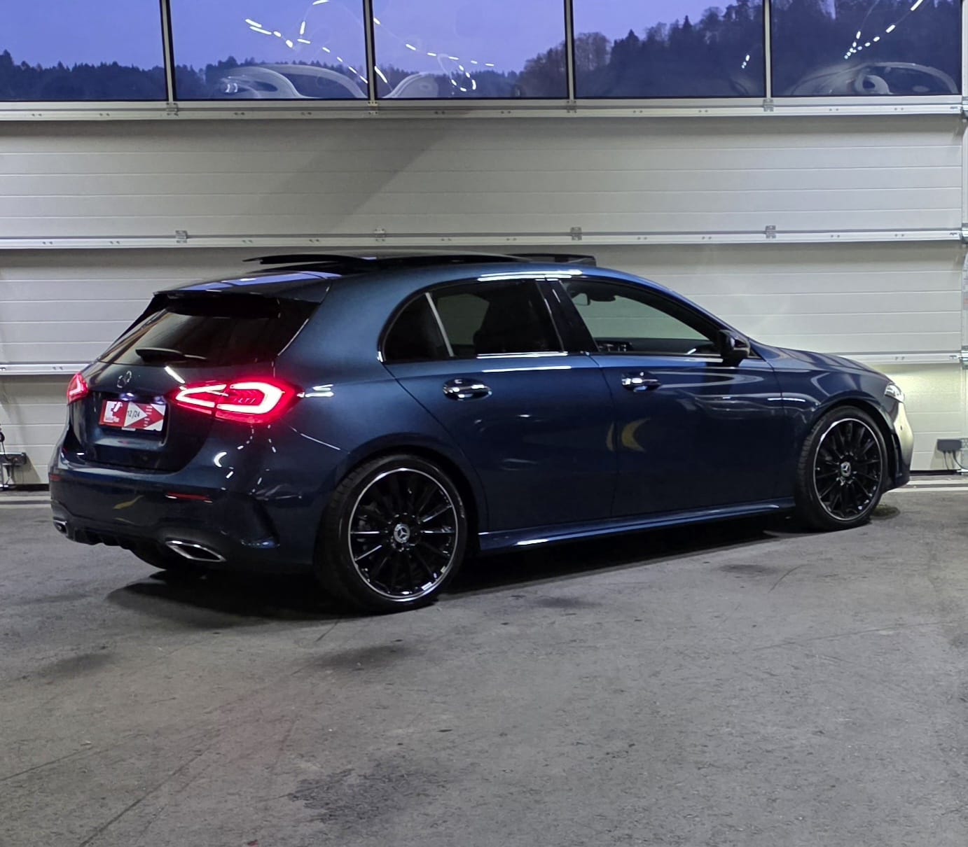 MERCEDES-BENZ A 250 4Matic AMG Line 4Matic 7G-DCT *CH FAHRZEUG*-image-4