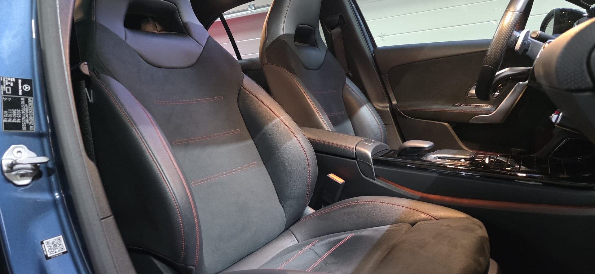 MERCEDES-BENZ A 250 4Matic AMG Line 4Matic 7G-DCT *CH FAHRZEUG*-image-24