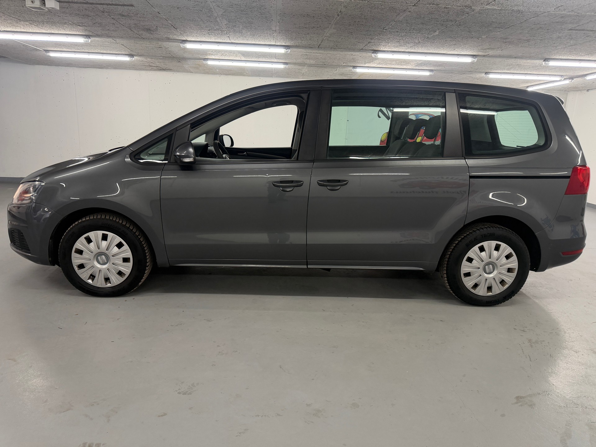 SEAT Alhambra 2.0 TDI Reference 4x4-image-4
