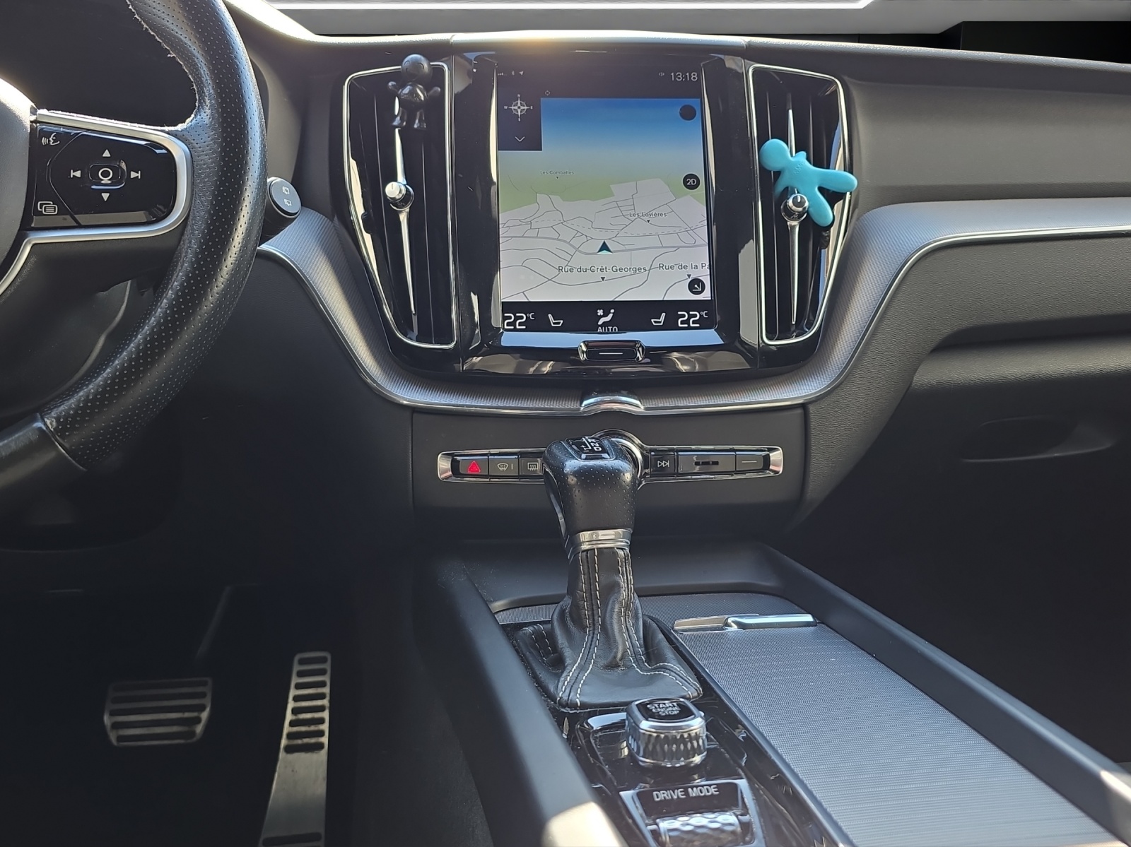 VOLVO XC60 D4 AWD R-Design Geartronic-image-8