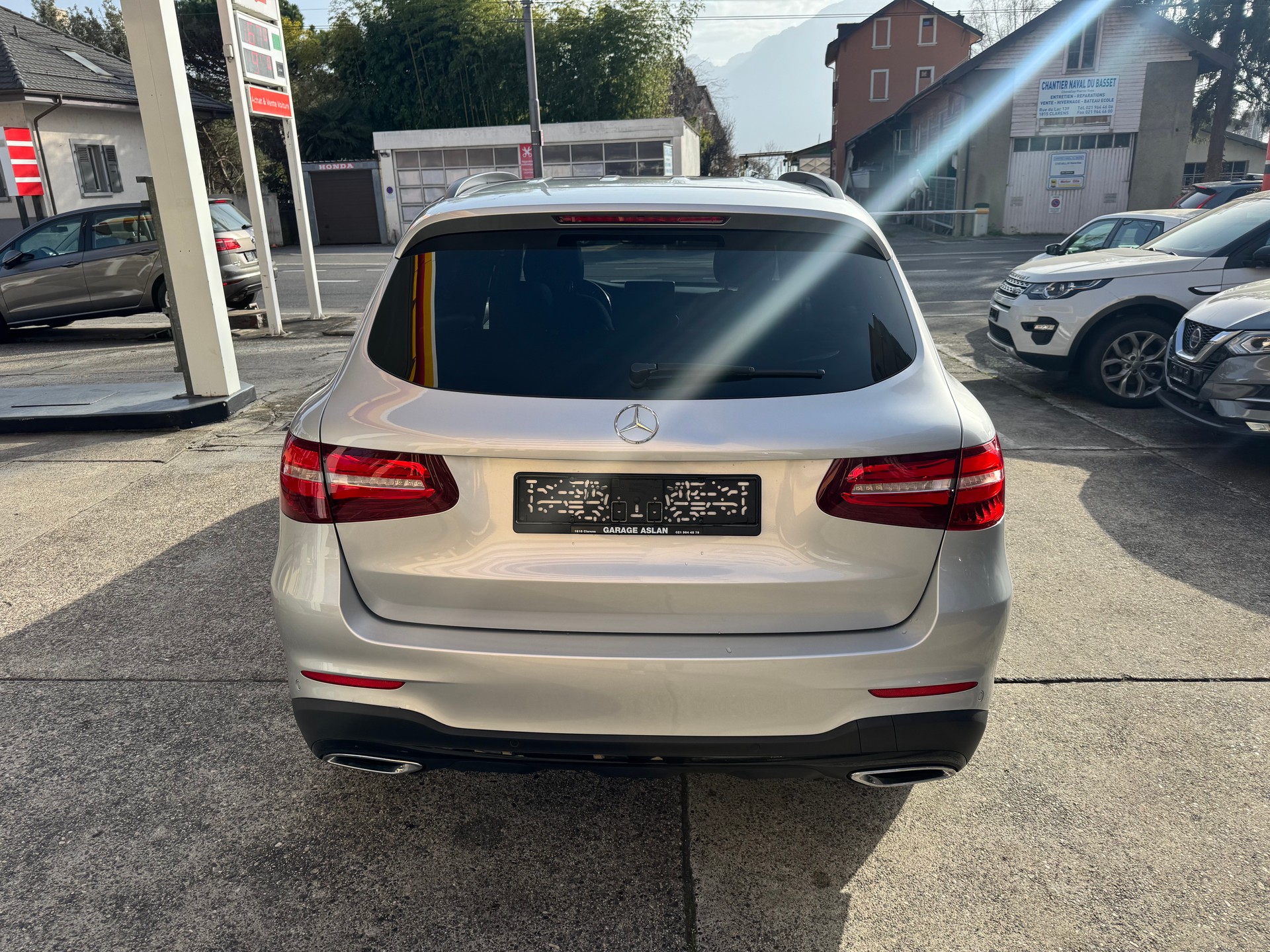 MERCEDES-BENZ GLC 250 d AMG Line 4Matic 9G-Tronic-image-2
