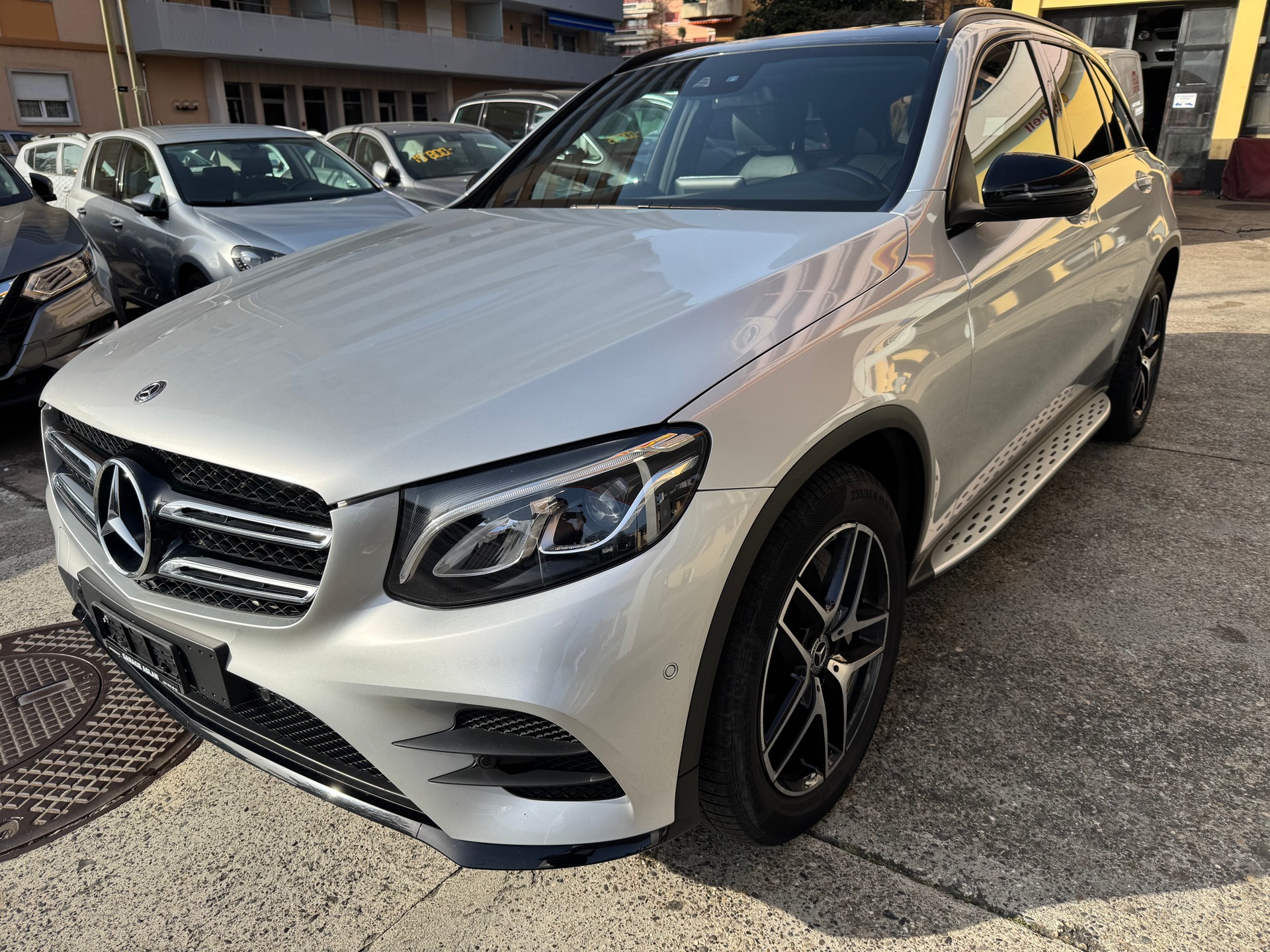 MERCEDES-BENZ GLC 250 d AMG Line 4Matic 9G-Tronic-image-6
