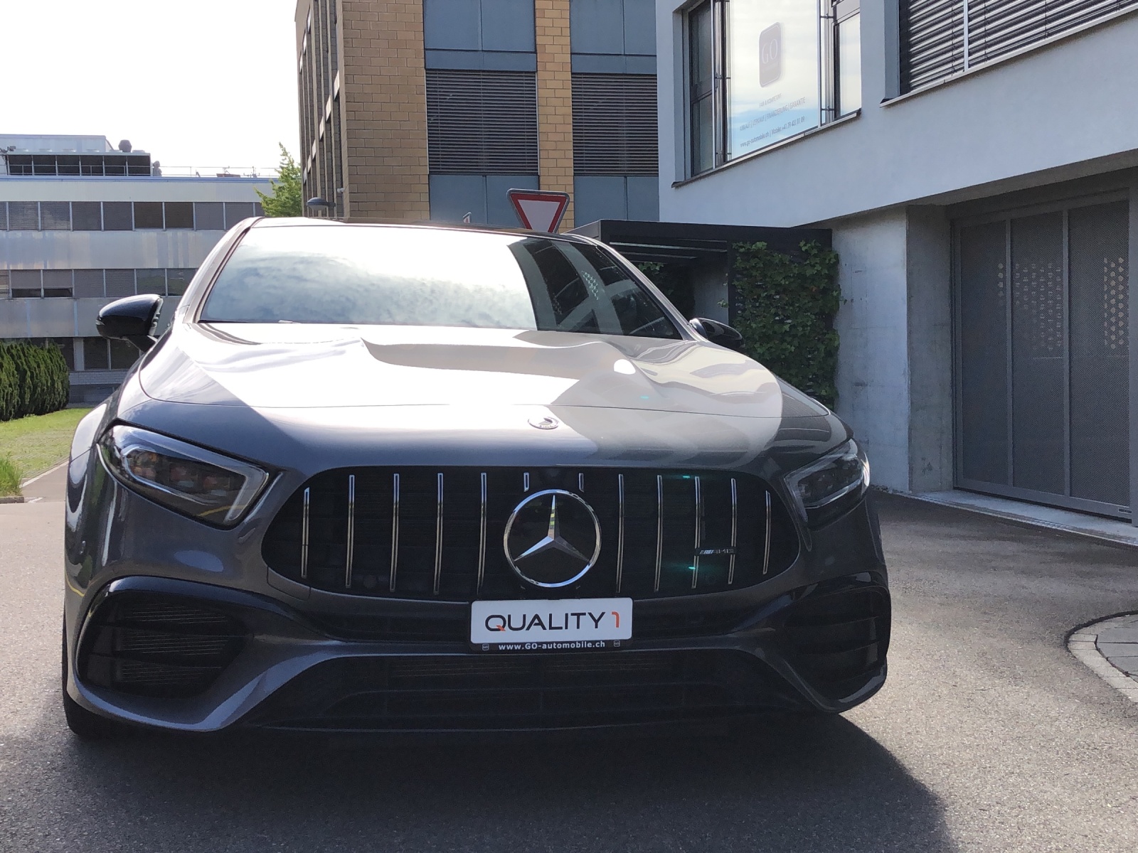 MERCEDES-BENZ A 45 S AMG 4Matic*PANORAMADACH*-image-20