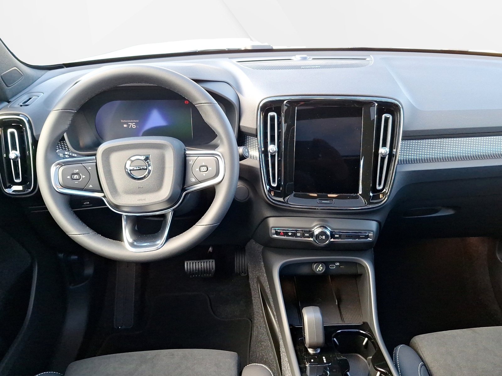 VOLVO EX40 Twin Black Edition AWD-image-8